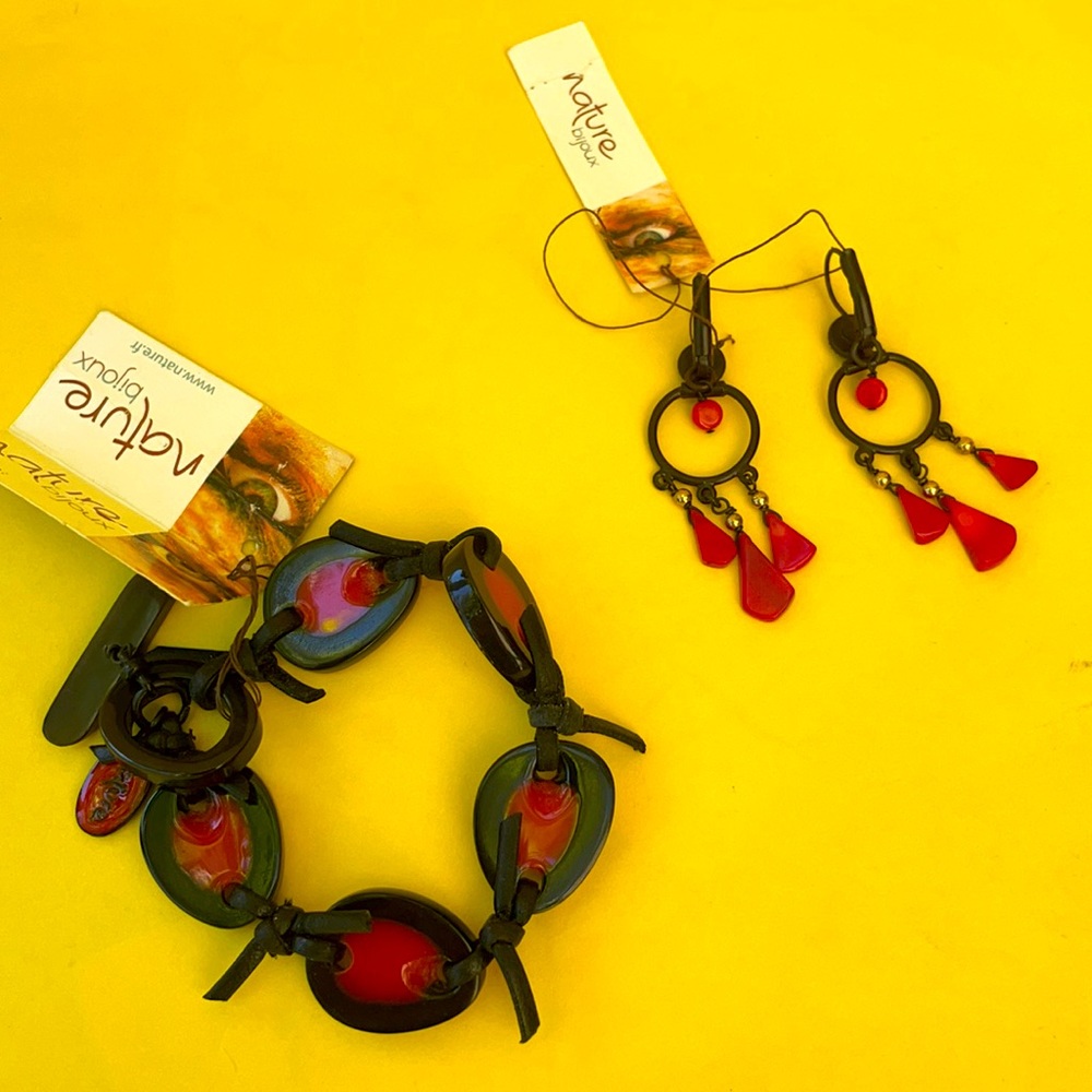 New black/red Nature Bijoux coral/leather set